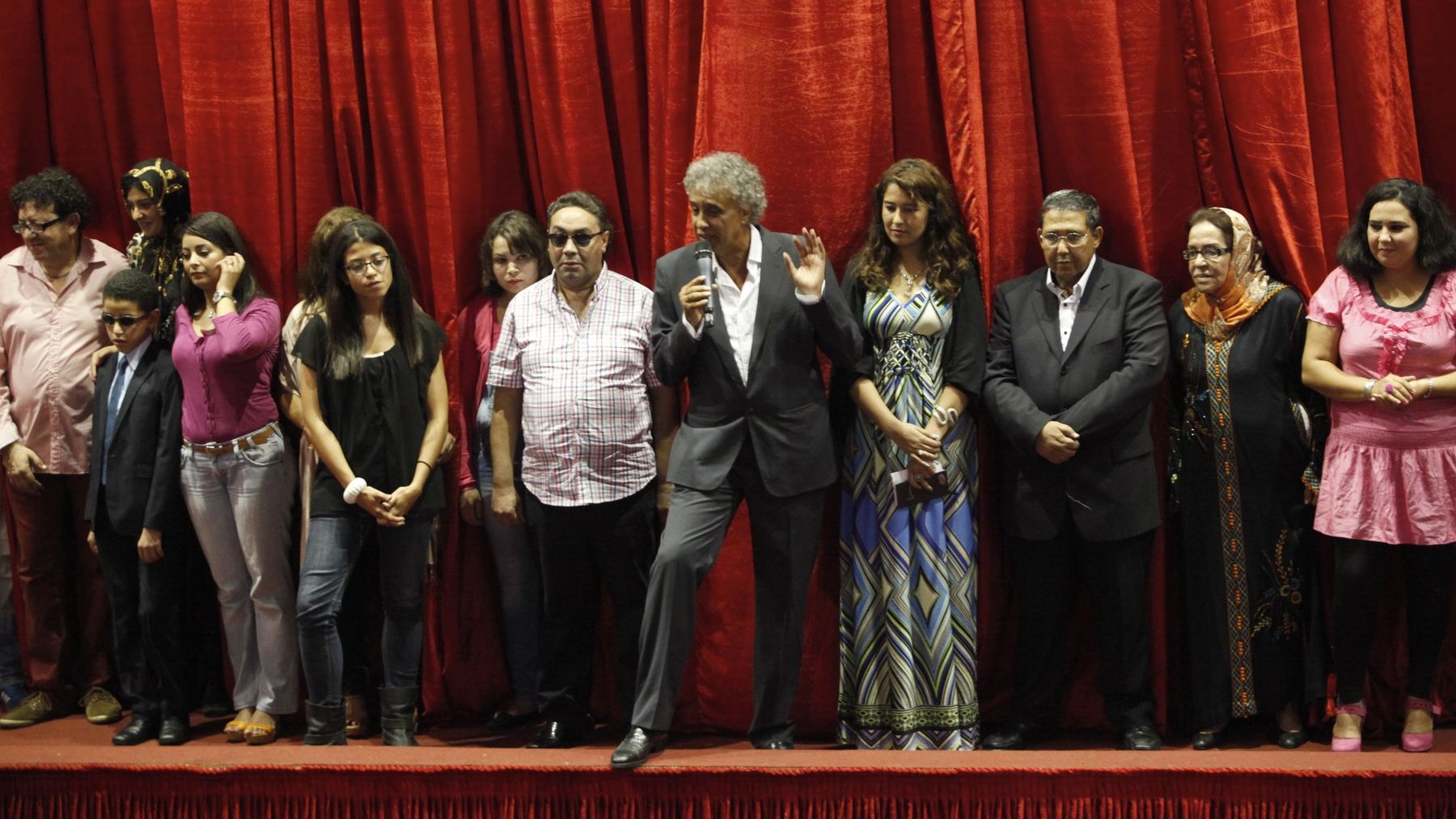 Il a présenté, à cette occasion, les acteurs de ce film émouvant qui retrace l’histoire du grand compositeur marocain Abdeselam Amer.

