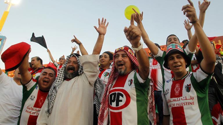 Des supporters de l'équipe chilienne de Palestino, lors d'un match de Copa Libertadores face aux Wanderers d'Uruguay, le 19 mars 2015 à Santiago.
	 

