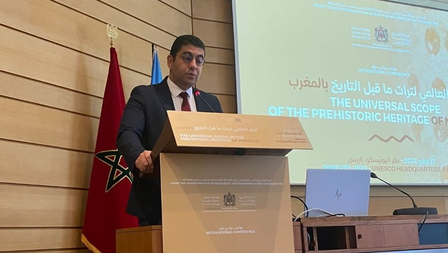 Mehdi Bensaïd, ministre de la Culture lors de l'exposition et du colloque international sur «la portée universelle du patrimoine préhistorique du Maroc», au siège de l'UNESCO à Paris, vendredi 17 juin 2022.
