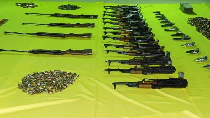 Des armes saisies lors des arrestations des cellules terroristes en Arabie Saoudite.
