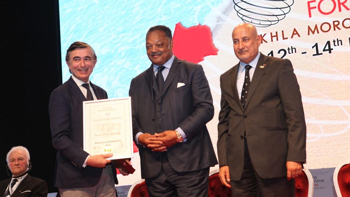 Philippe Douste Blazy, SG adjoint des Nations-Unies, gratifié du prix Crans Montana.
