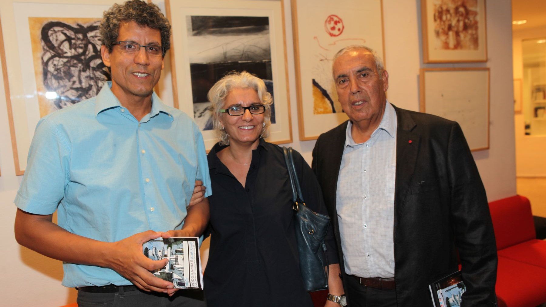 Les grands passionnés de la littérature étaient bien sûr présents. Ici, à droite, Abdelkader Retnani, directeur des éditions la Croisée des chemins, qui oeuvre activement pour la culture au Maroc. A ses côtés, Layla Chaouni et Mohamed Rachdi.
