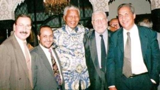 Lors de ces visites au Maroc, Mandela avait rencontré plusieurs fois, Abdelkrim El Khatib,  fondateur du Parti justice et développement (PJD) avec qui il partageait une amitié solide.
