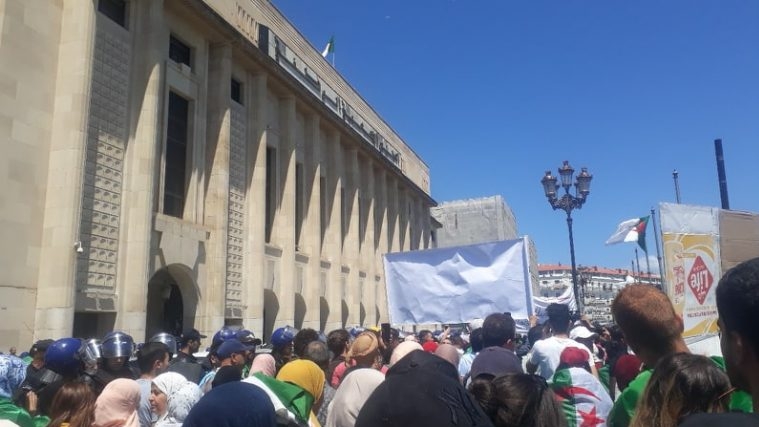 Monde | Retrouvez toute l'actualité du Maroc et du monde, en temps réel, sur le premier site d'information francophone au Maroc : www.le360.ma