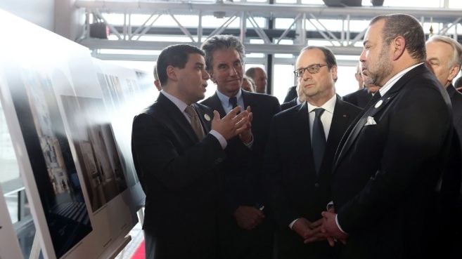 Le roi Mohammed VI, François Hollande et Jack Lang
