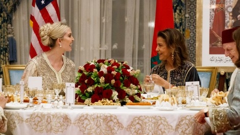 Ivanka Trump et la princesse Lalla Meryem lors du dîner offert par le roi Mohammed VI en l'honneur de l'hôte du Maroc.
