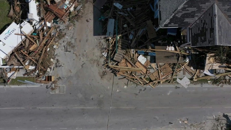 Bahamas: images aériennes des destructions sur l'île Abaco après l'ouragan Dorian.
