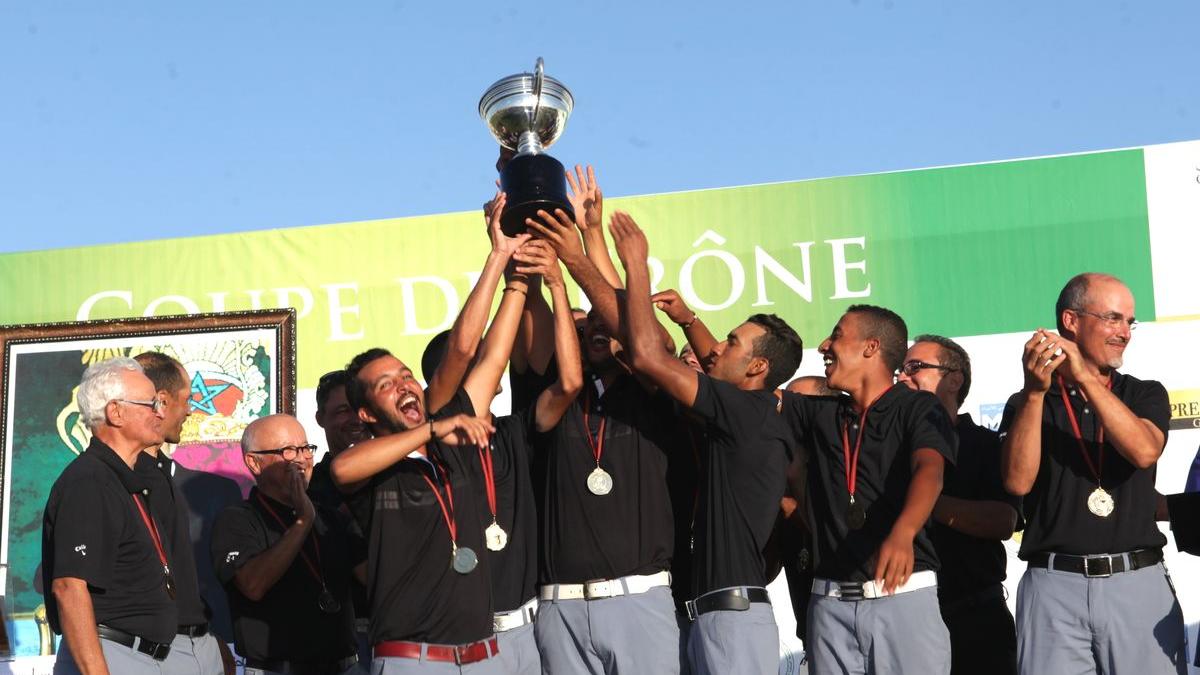 Voici les champions de la Coupe du Trône : Le Royal Golf de Dar Es-Salam. 

