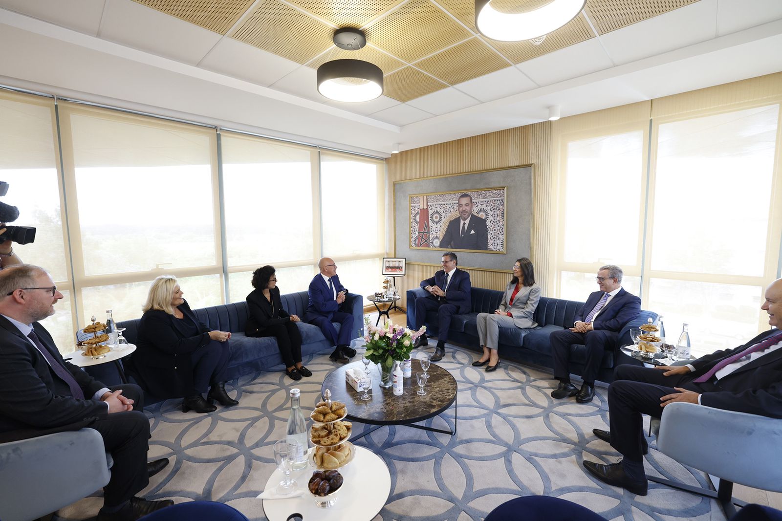 Lors de la rencontre entre Aziz Akhannouch, président du RNI, et Eric Ciotti, président de LR, jeudi 4 mai 2023 à Rabat.