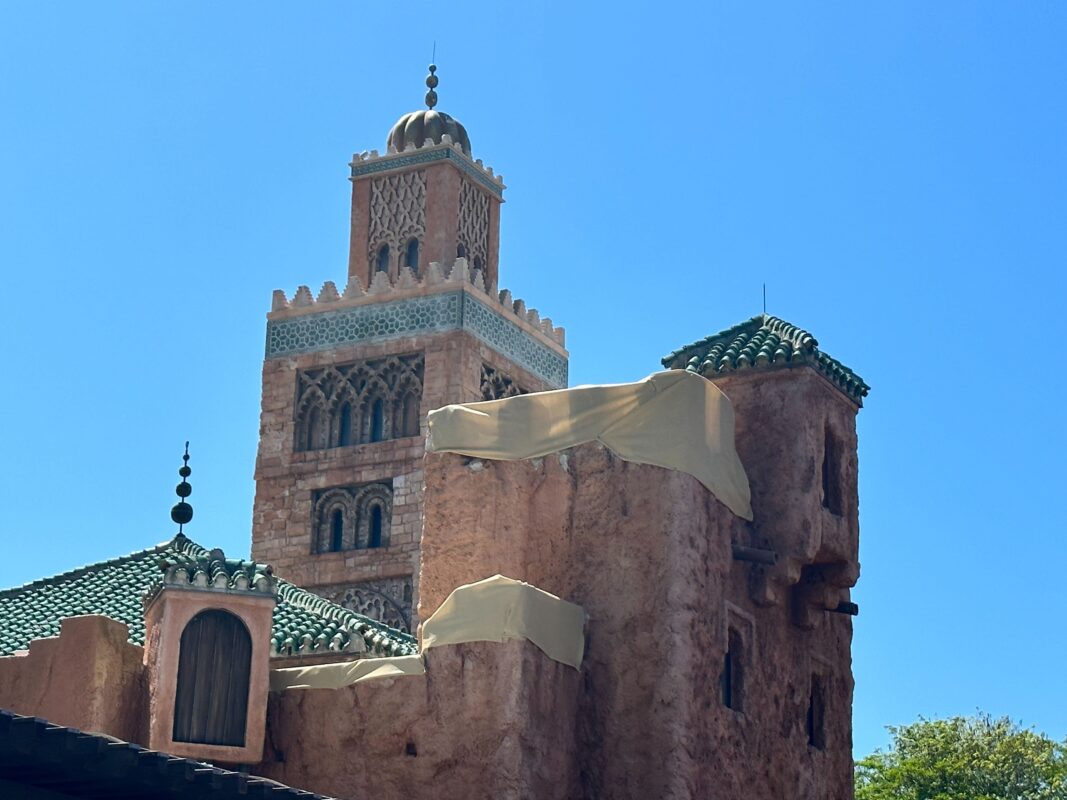 Le pavillon du Maroc au Parc d'exposition de Disney world à Orlando en cours de rénovation.