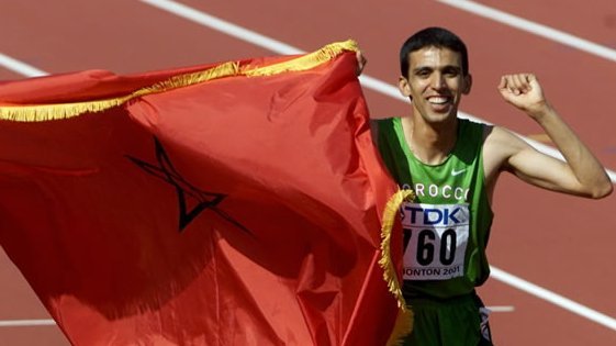 هشام الكروج، إنجازاته في مسابقة 1500 متر لا تعد ولا تحصى، ويكفي أن رقمة القياسي في هذه المسابقة، لم يستطع إلى حد الآن أي عداء تحطيمه منذ 1998
