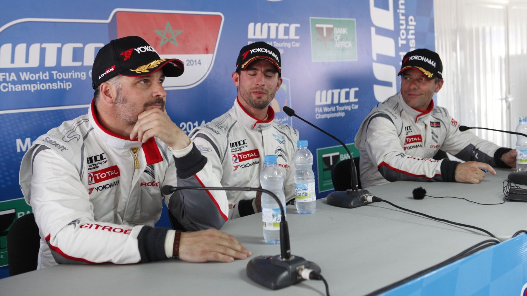 Les trois pilotes Citroën se sont présentés en conférence de presse. Si Loeb s'est montré amusé, Jose Lopez et Yvan Mûller étaient déjà dans leur course. 
