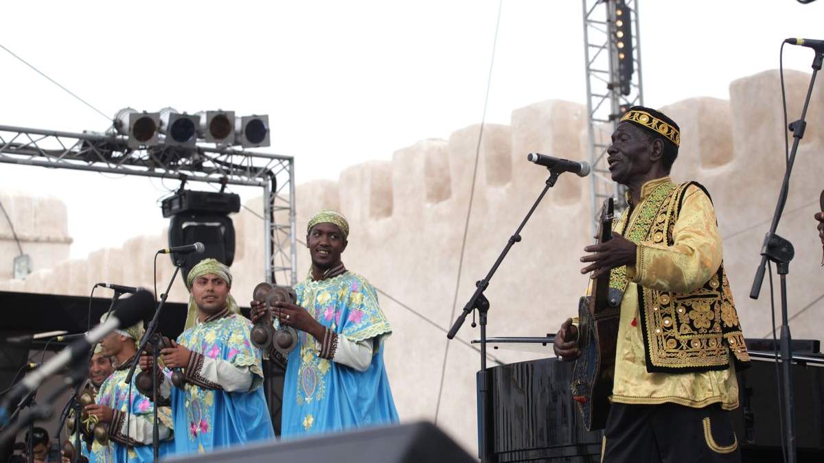 EL Maaalem Mahmoud Guinea lors du dernier festival d'Essaouira.
