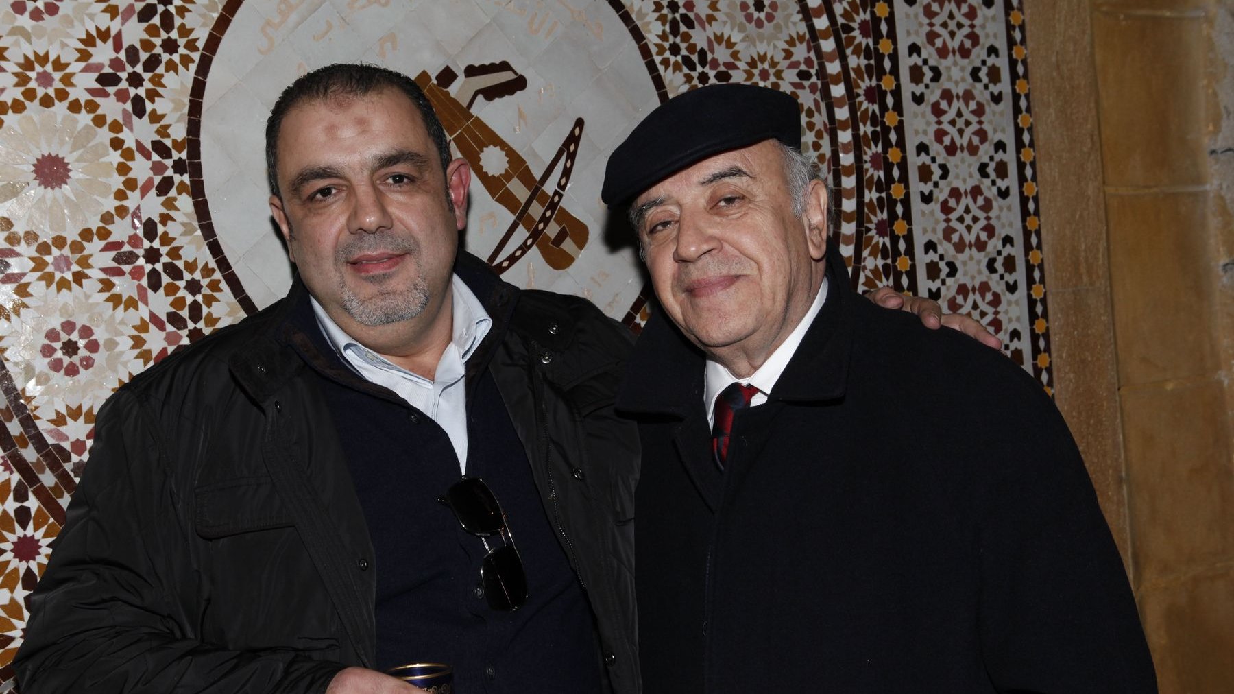 Hmidou Serghini, ici en compagnie du fascinant Ba Jeddoub, était de même présent à la conférence de presse.  
