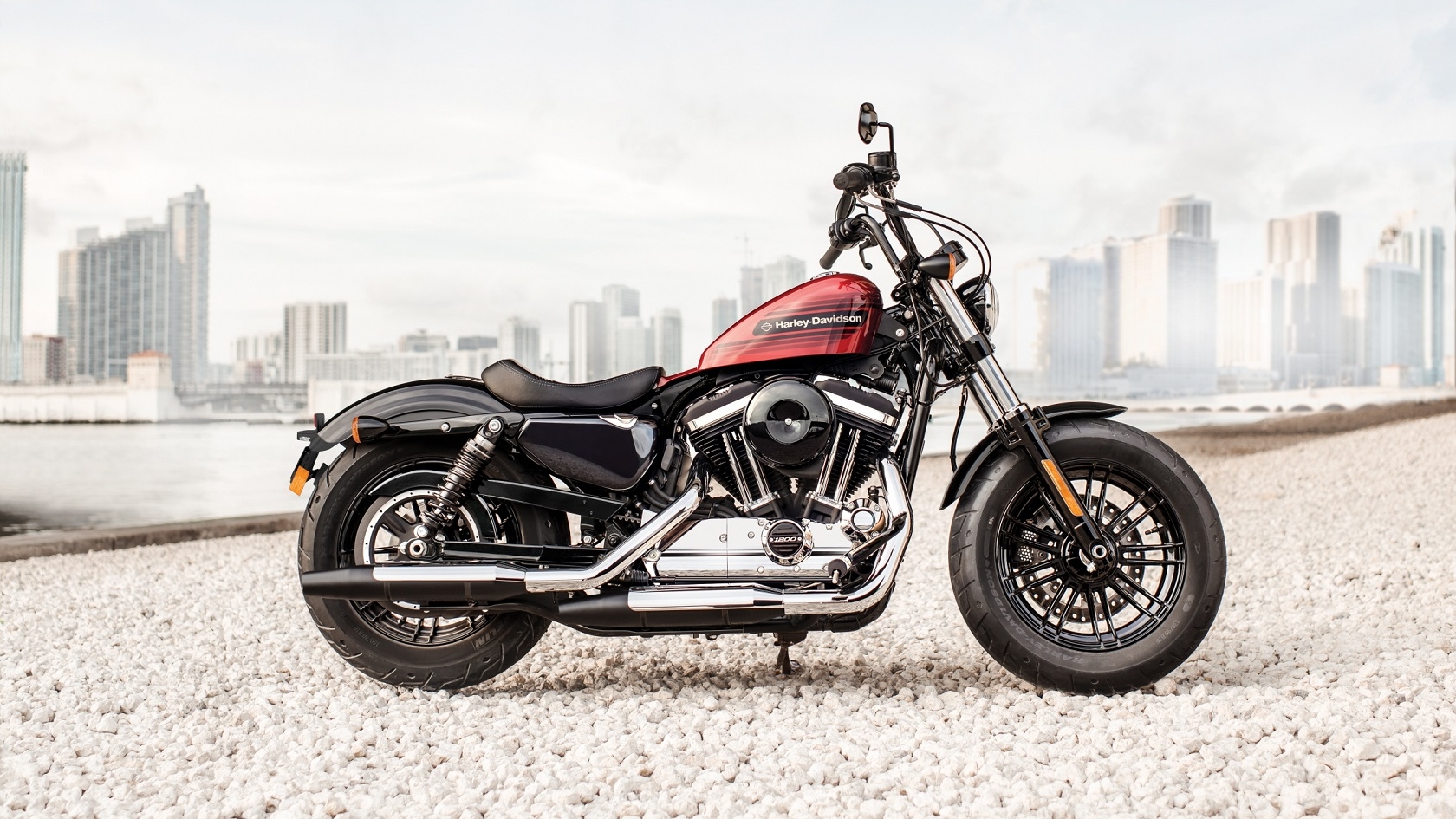 Le modèle Iron 1200 de Harley-Davidson
