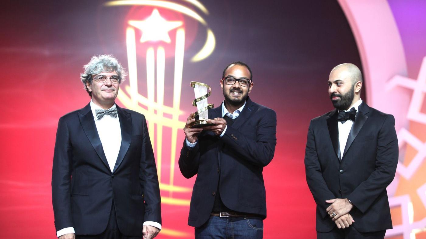 Le prix de la mise en scène a été décerné au film indien Labour of Love, réalisé par Aditya Vikram Sengupta. En son absence, c'est son producteur qui a reçu le trophée.
