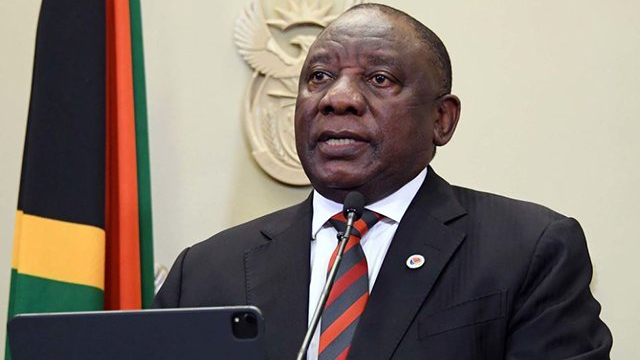 Afrique du Sud: le président Ramaphosa sous pression, réunion d’urgence de l’ANC au pouvoir