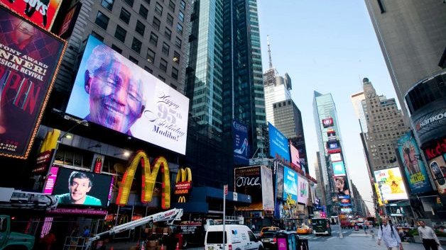 Des déclarations de Nelson Mandela seront diffusées tout au long du mois sur les écrans géants de Times Square
