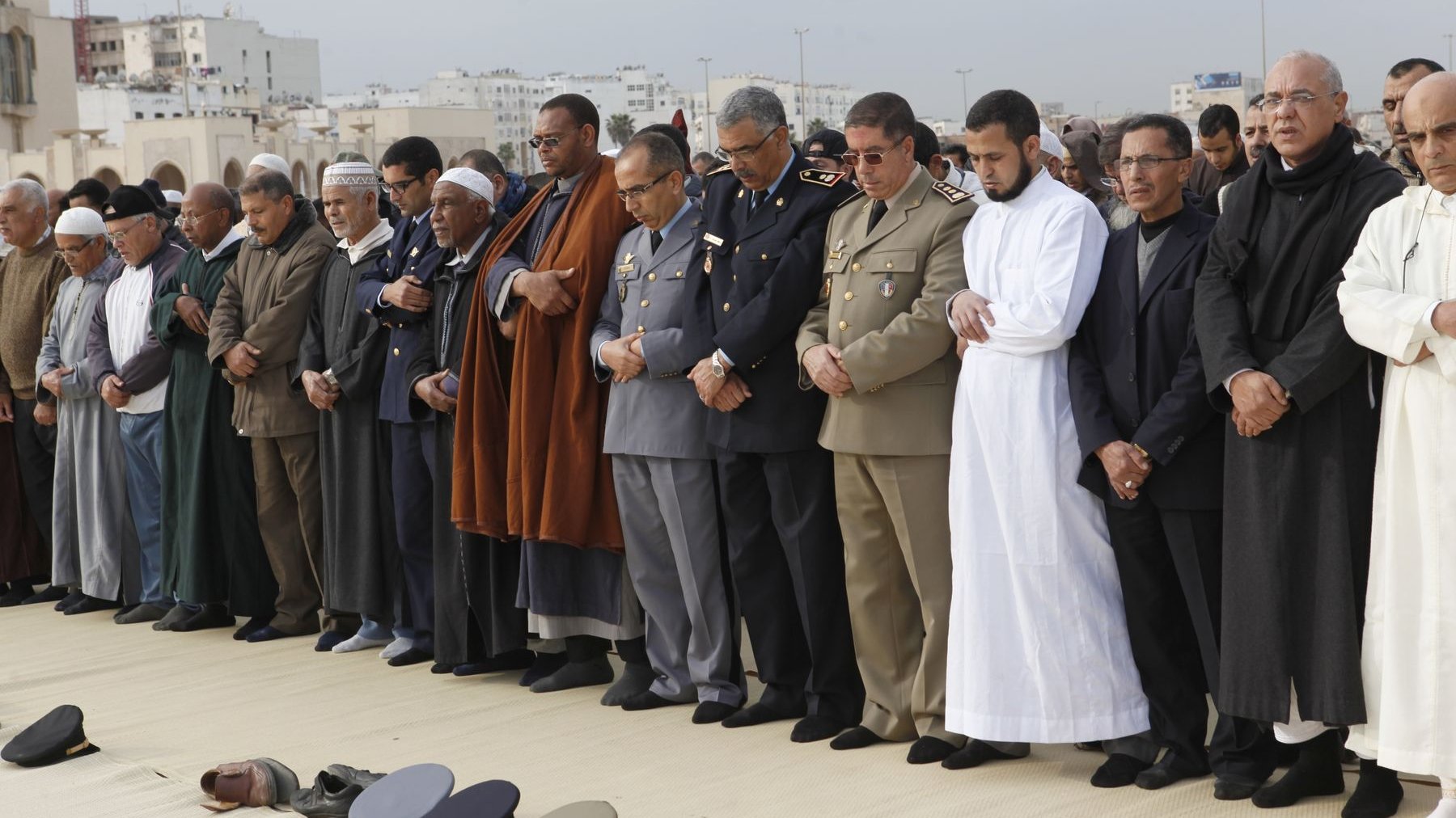 Les officiels ont occupé les premiers rangs de la prière rogatoire.
