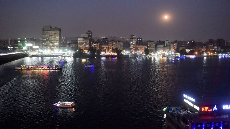 L’éclipse vue du Caire.
