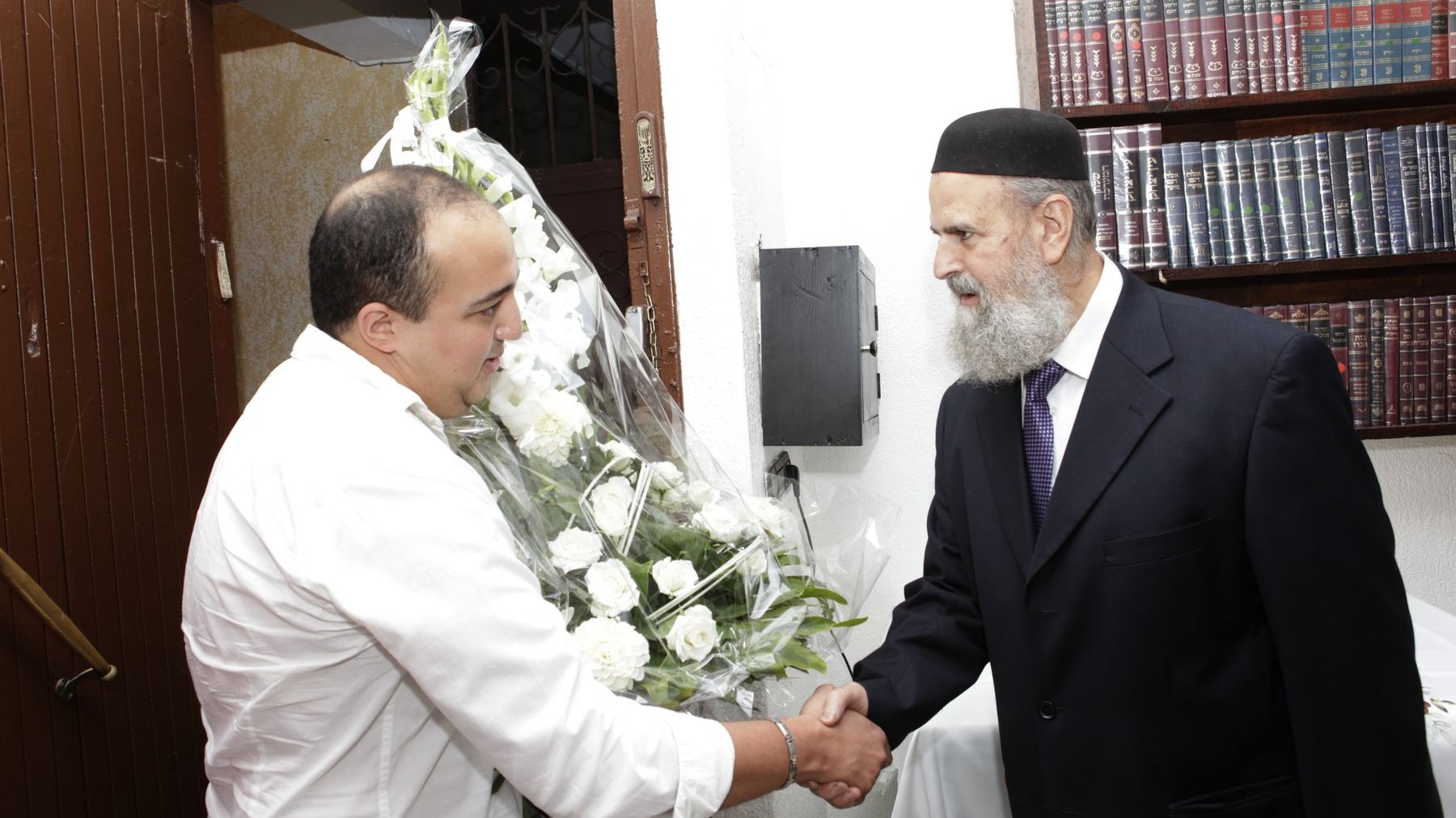 Elmehdi Boudra qui faisait donc bien sûr des personnes venues saluer le Rabbin Moshé Ohayon. Un moment d'une palpable intensité. 
