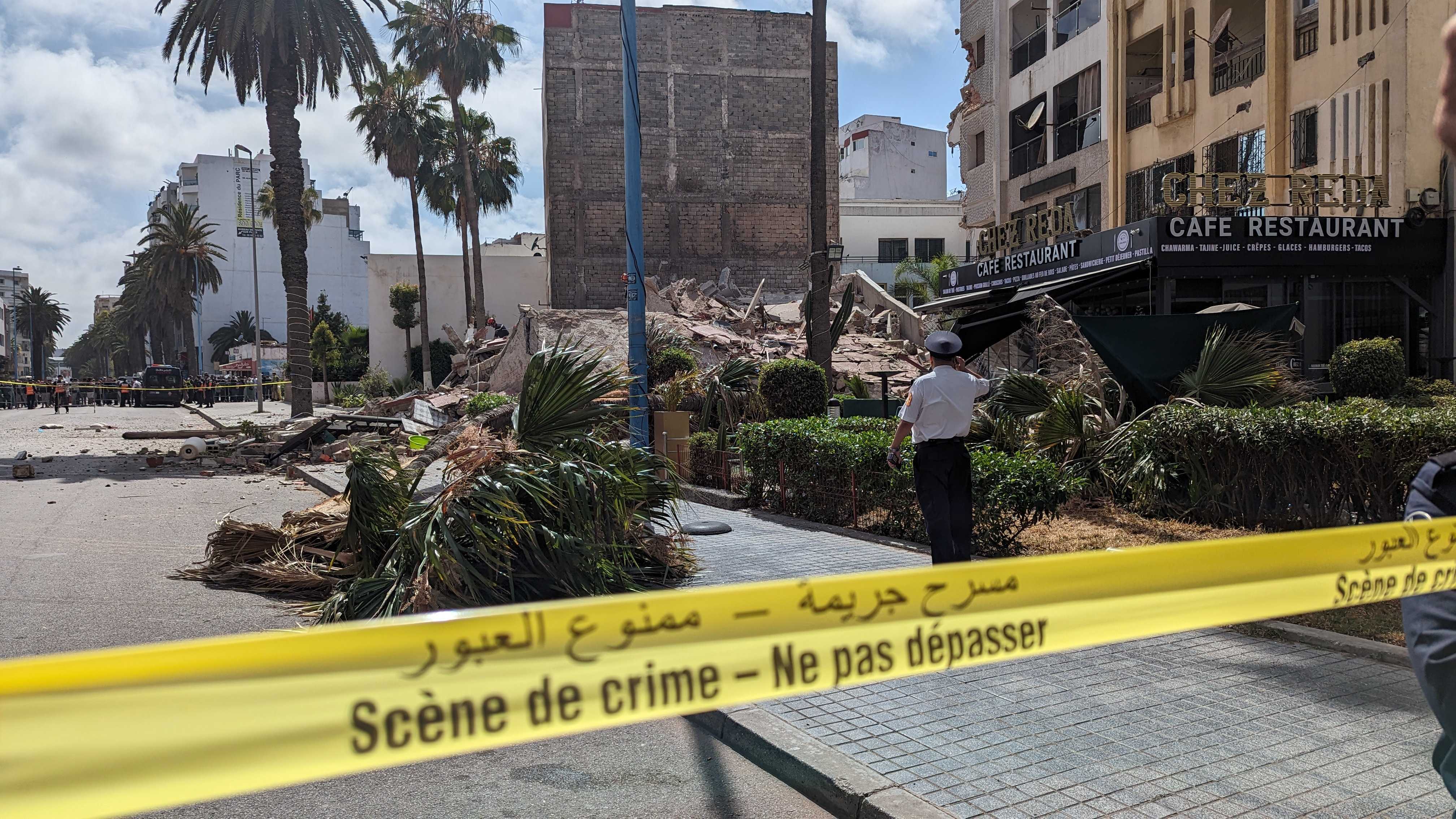 انهيار بناية من أربع طوابق بشارع مولاي يوسف