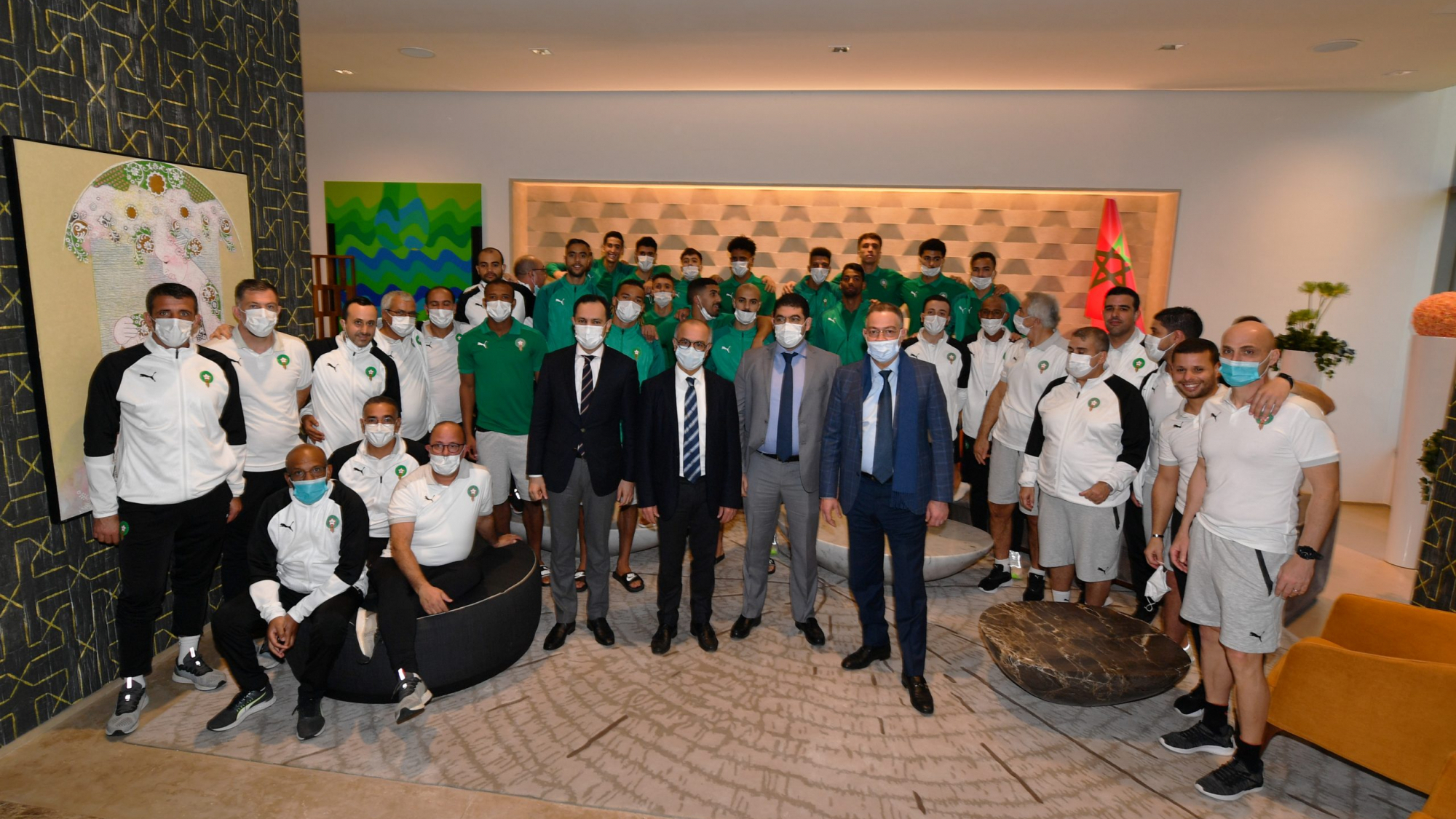 Les ministres Chakib Benmoussa, Younes Sekkouri, Mehdi Bensaid et le président de la FRMF, Fouzi Lekjaa, ont visité le rassemblement des Lions de l'Atlas, vendredi 31 décembre 2021.
