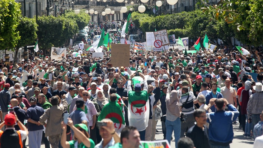 Vidéo. Ahmed Gaïd Salah au coeur des contestations en Algérie ce vendredi 10 mai.
