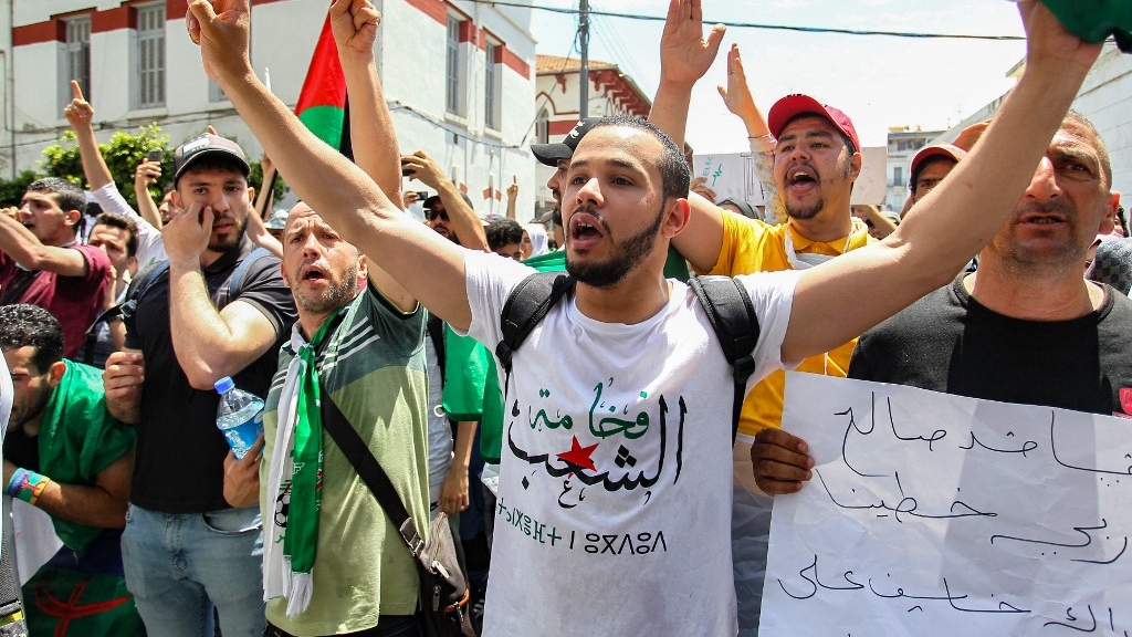 Manifestations d'étudiants contre Gaïd Salah le 21 mai 2019.
