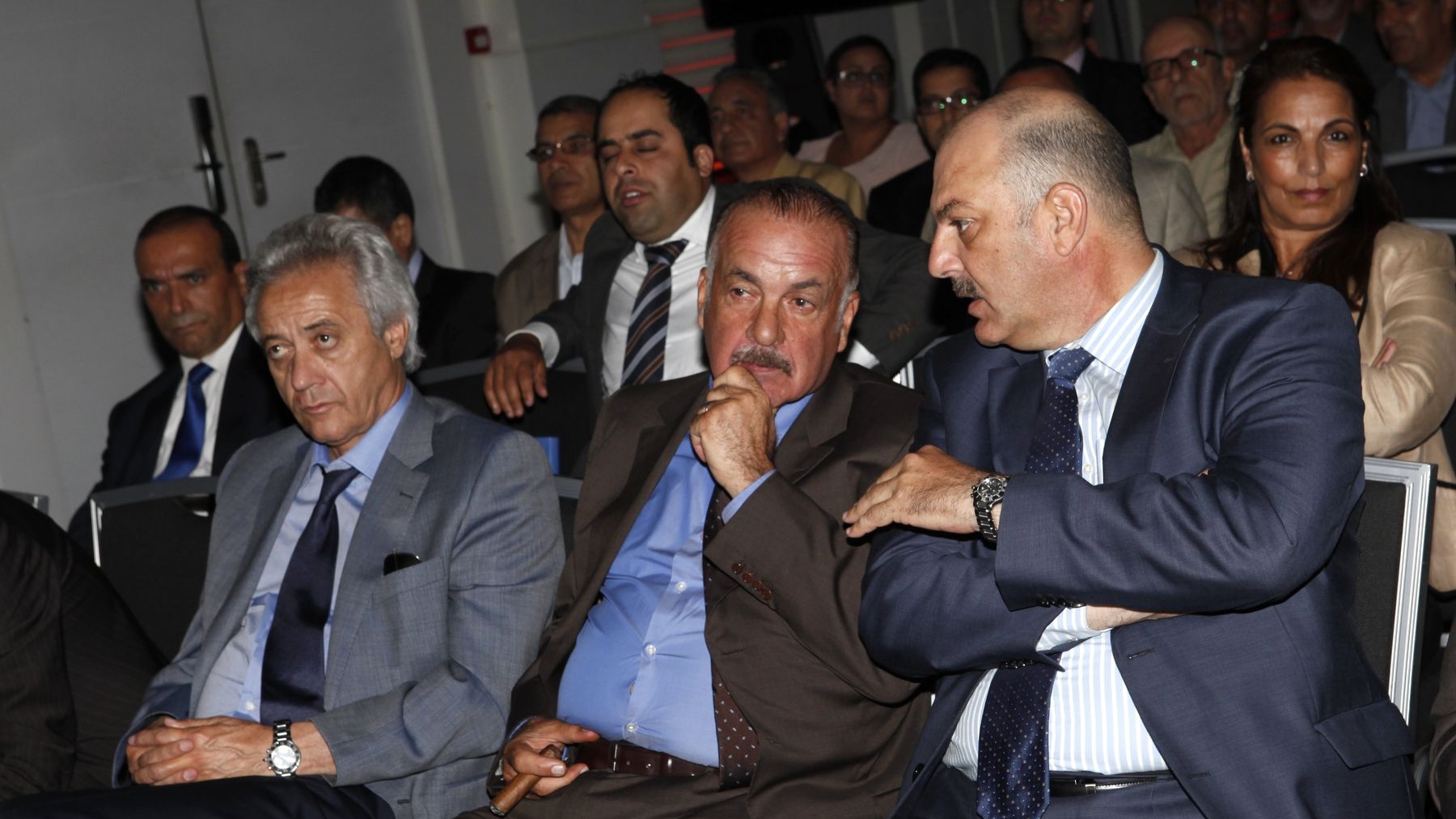 Omar Kabbaj (au milieu), homme d'affaires, et Ali Ghannam, président de la Fédération nationale du tourisme, partagent les mêmes préoccupations quant à l'avenir du secteur touristique
