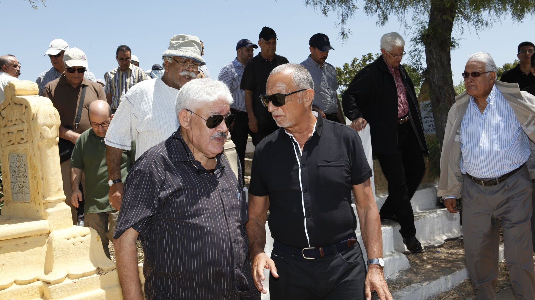 Parmi les personnalités qui ont accompagné Chabaâ jusqu'à sa dernière demeure, le journaliste Belaid Boumid et Mohamed Berrada, ancien directeur général de Sapress

