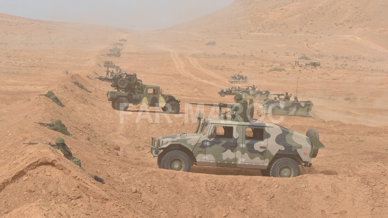 Une disposition à toute épreuve de l'artillerie de l'armée marocaine. 
