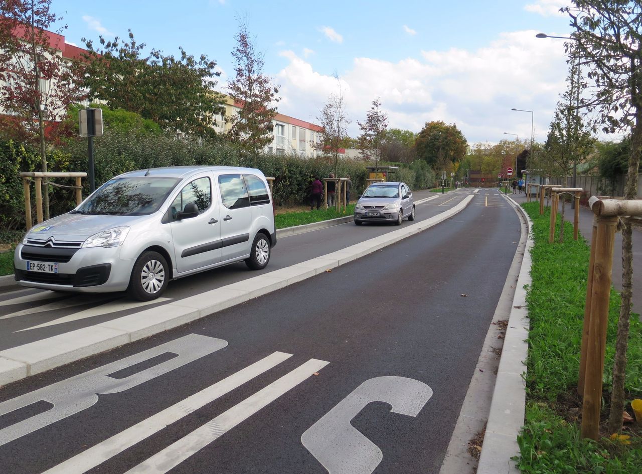 <b></b> Le passage à sens unique d’une partie de l’avenue du Nord est décrié par tout le monde et a eu des effets dévastateurs sur les commerces du village. 