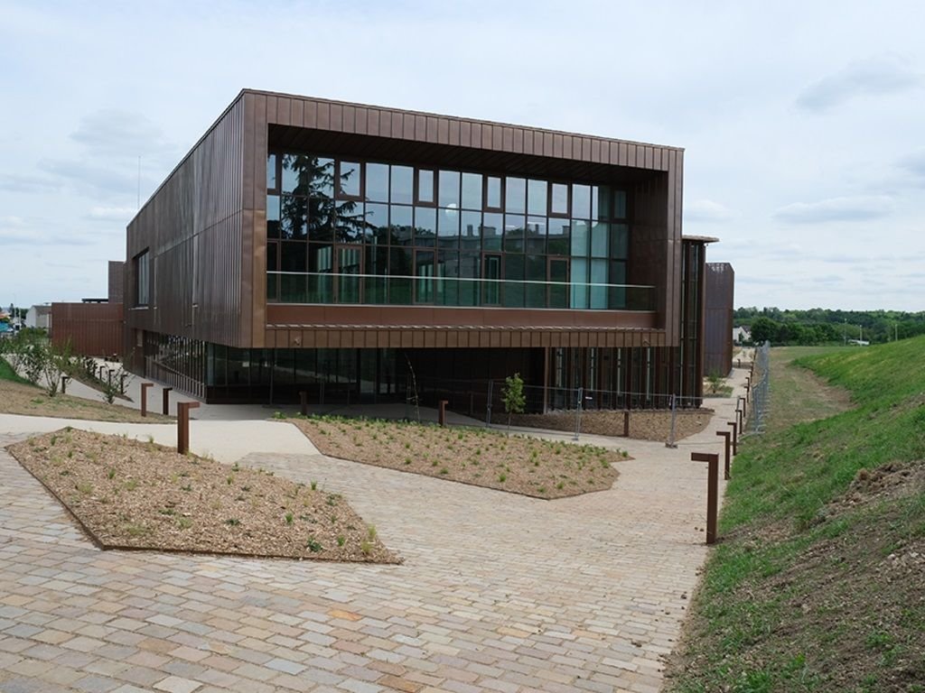 Garges-lès-Gonesse. Le Cube, qui regroupe six équipements culturels sur une surface de 8 000 m2, a été dégradé. DR