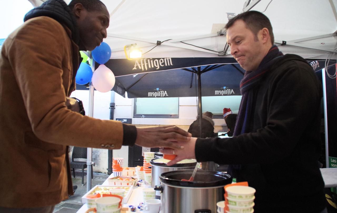 <b></b> Compiègne, ce samedi 22 décembre 2018. Cette année, la distribution de la soupe populaire durera deux jours.