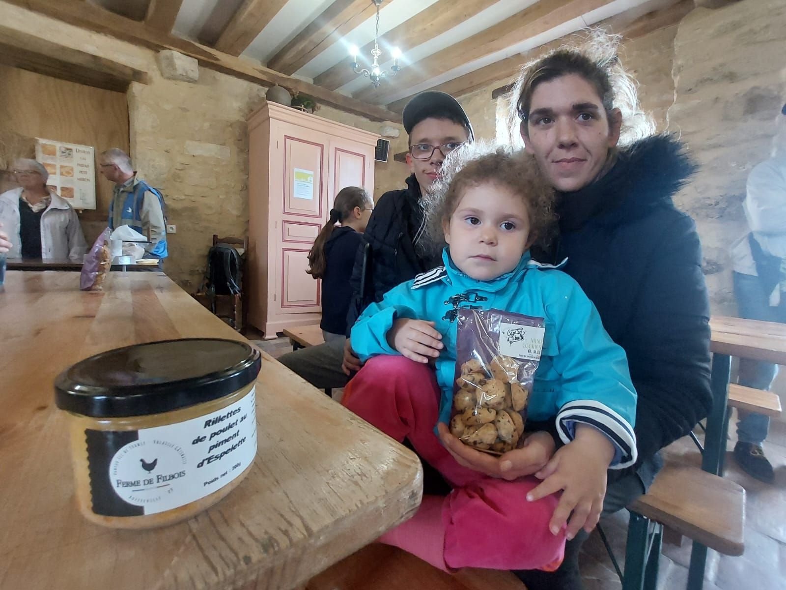 Aufferville, mercredi 11 septembre. Grâce au Secours populaire, la famille de Laura a participé à une sortie à la ferme de Filbois. LP/M.B.-L.