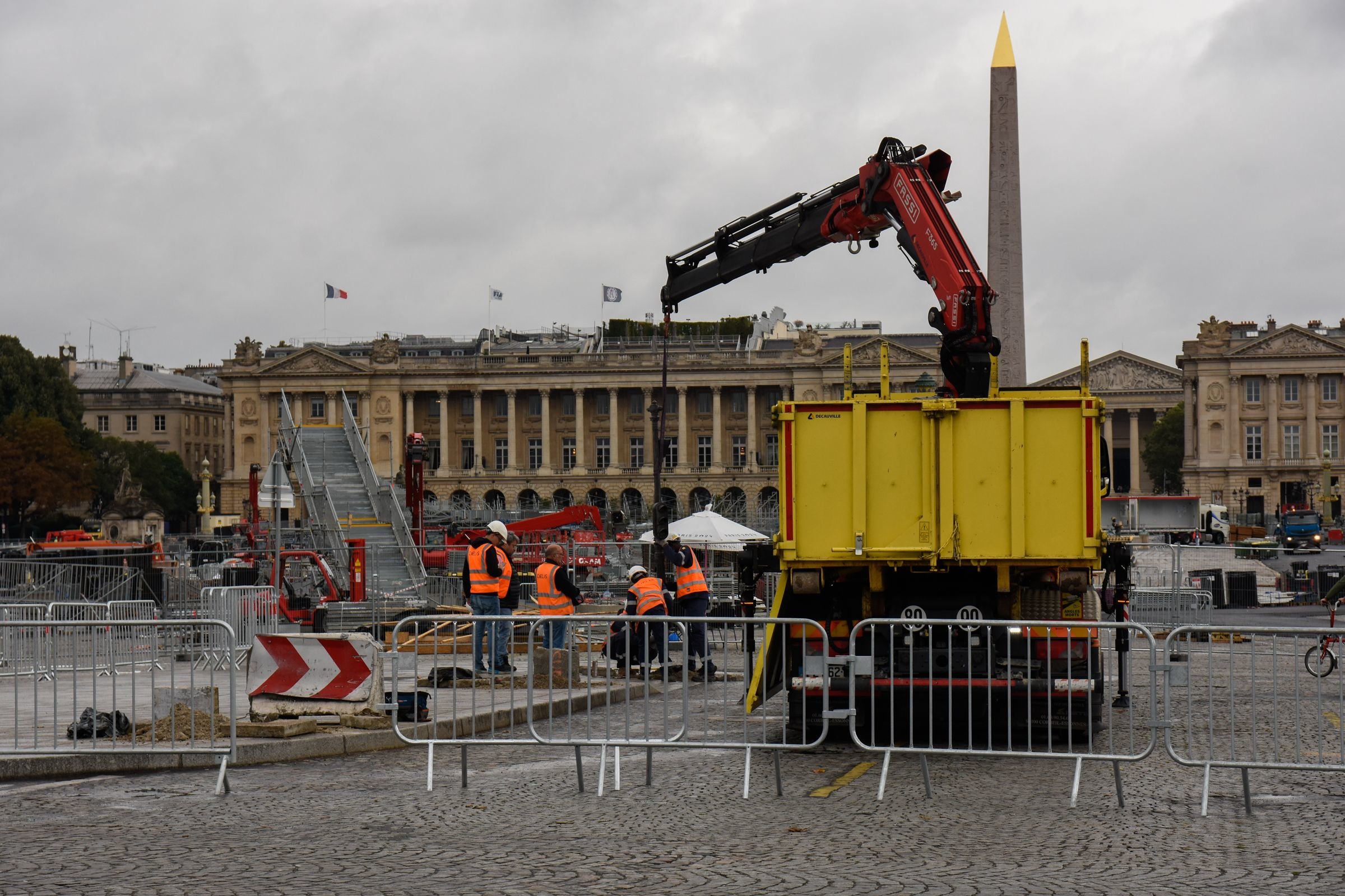 Parmi les lieux les plus symboliques des Jeux, la place de la Concorde va rapidement retrouver son aspect normal. LP/Esther Favié