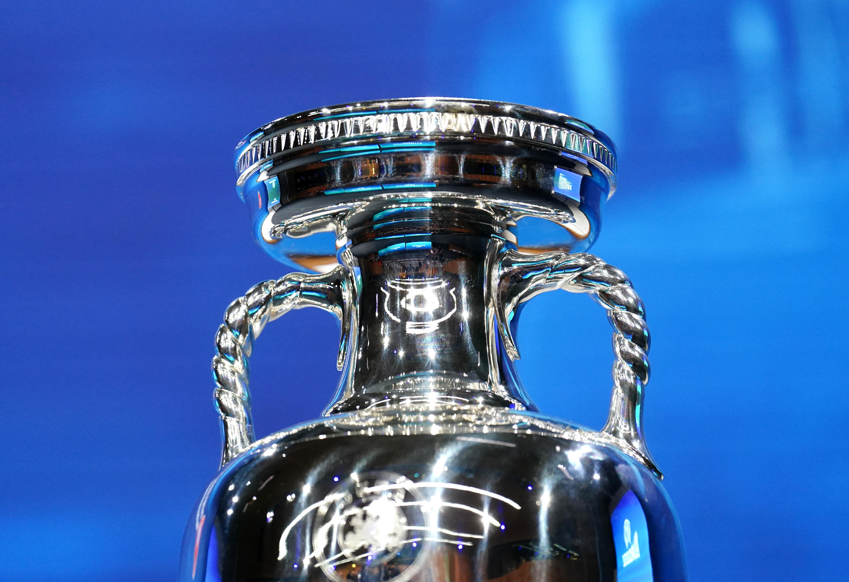 Qui soulèvera la coupe Henri-Delaunay, le 14 juillet prochain en Allemagne ? Icon Sport