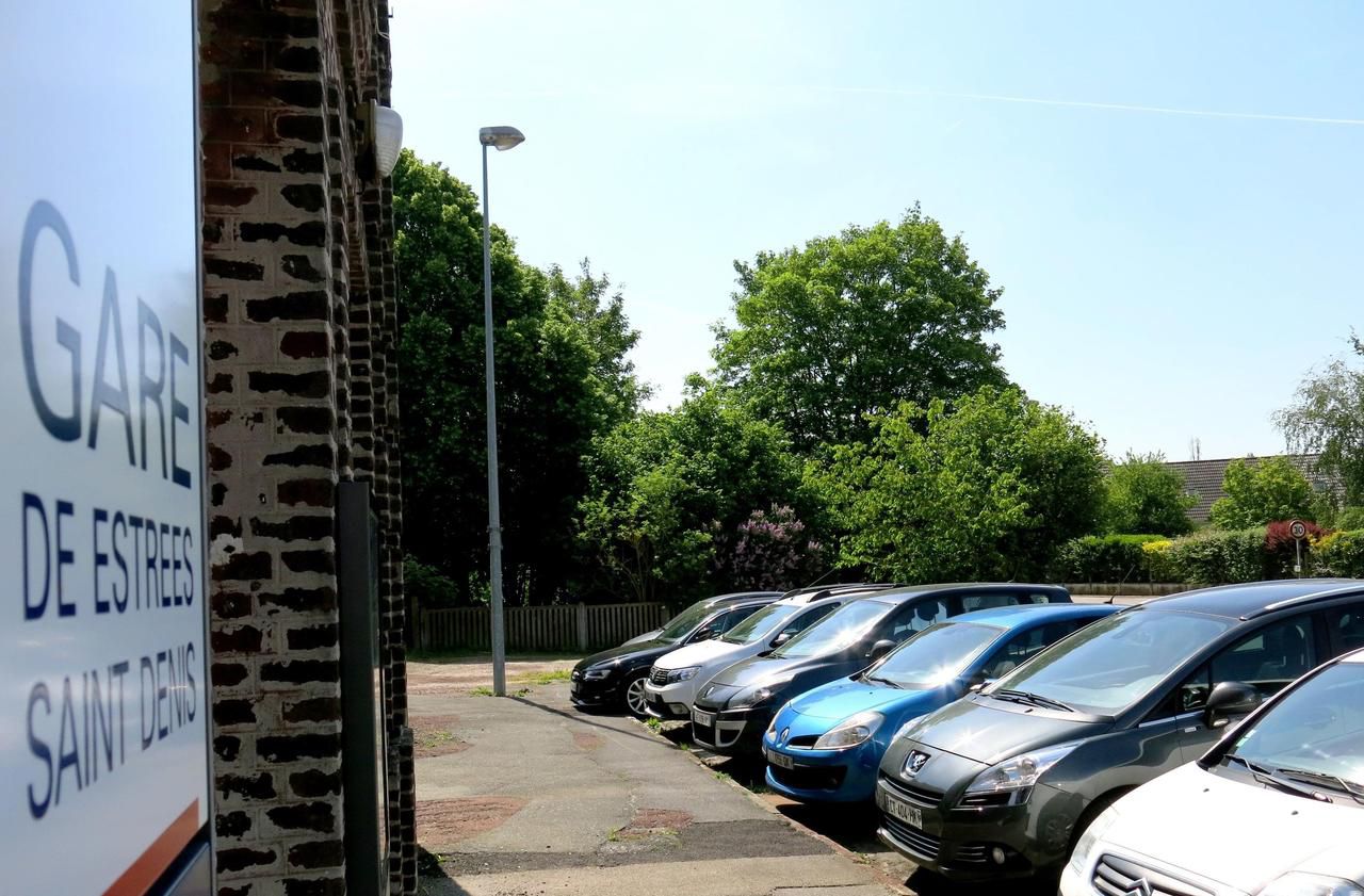 <b></b> Estrées-Saint-Denis, ce jeudi. Des travaux vont être réalisés aux abords de la gare, notamment pour créer des places de stationnement supplémentaires.