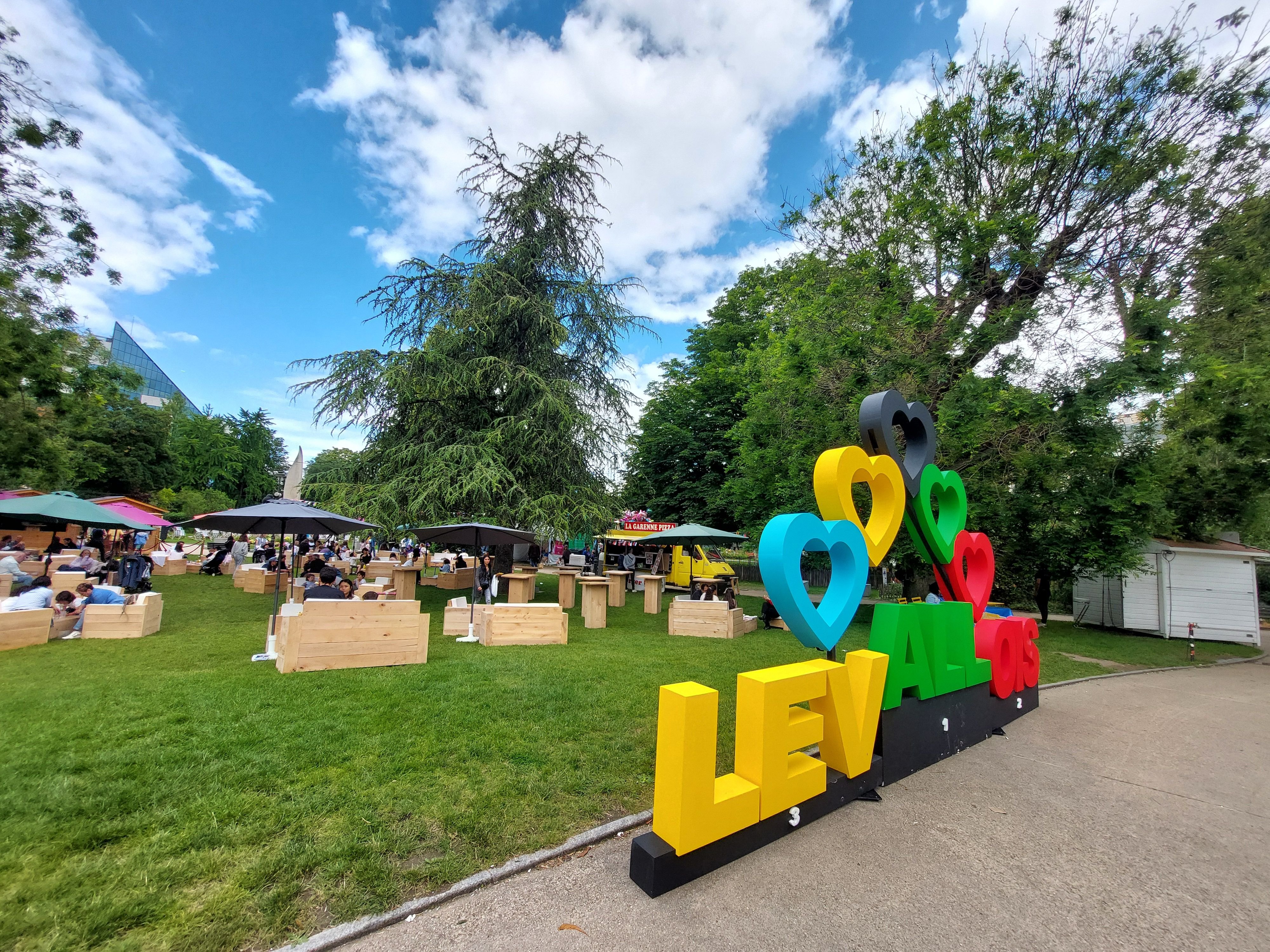 Levallois-Perret, le 22 juin 2024. La Fête de l'été sous le signe des JO est marquée par une polémique : seuls quatre continents sont représentés, et l'opposition reproche à la maire LR d'avoir fait l'impasse sur l'Afrique. LP/O.B.