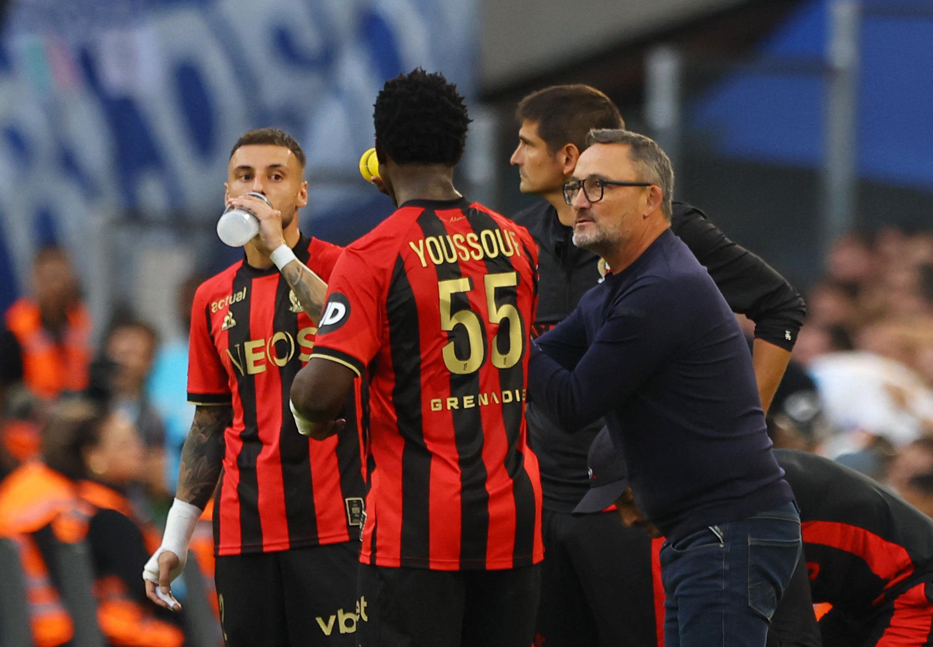 Difficile début de saison pour les Niçois de Franck Haise (à droite), qui n'ont connu la victoire qu'une fois en quatre matches de Championnat. REUTERS/Manon Cruz