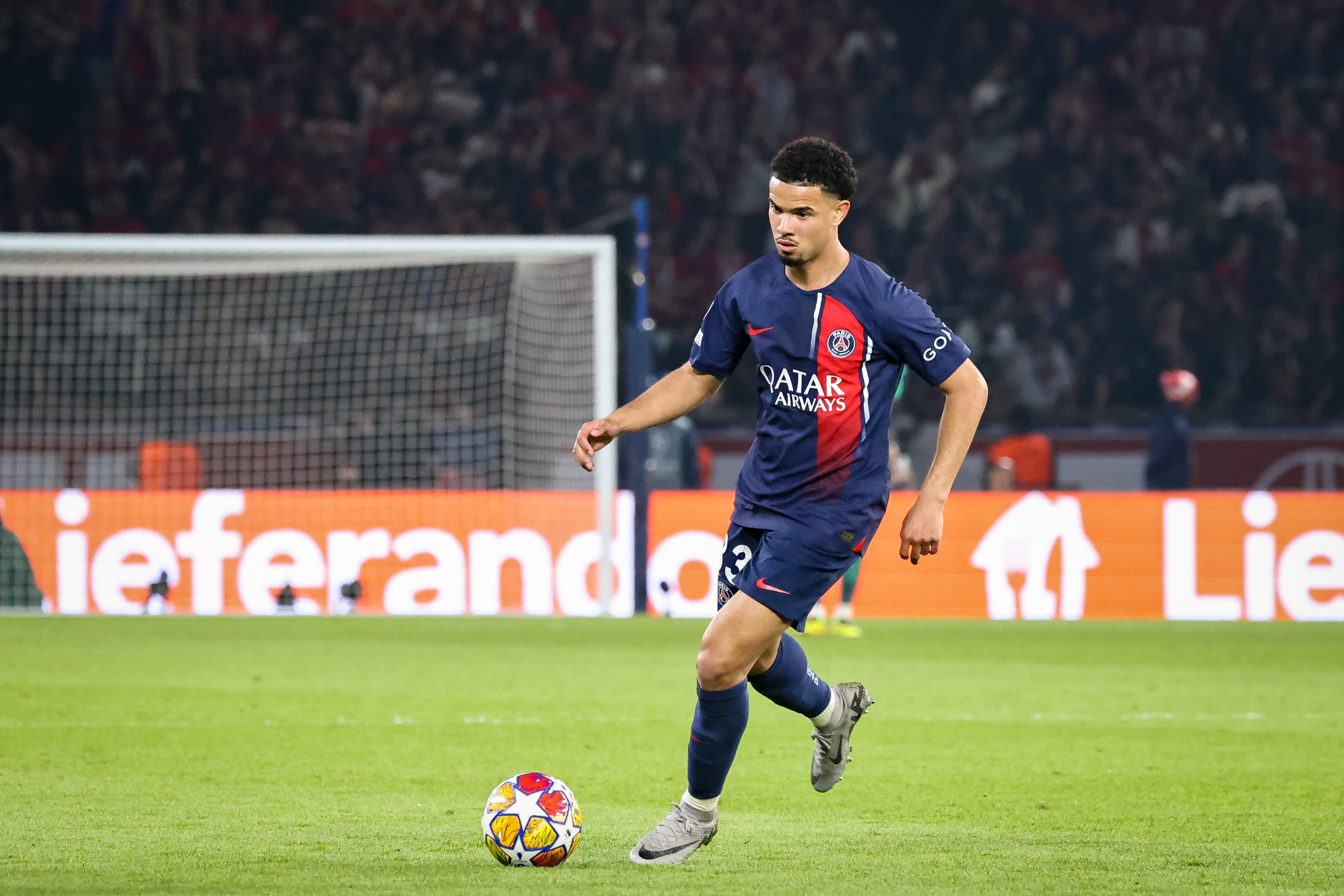 De retour à l'entraînement ce dimanche, Warren Zaïre-Emery a encore deux jours pour se remettre sur pieds avant le début de la Ligue des champions.
(Photo LP / Fred Dugit)