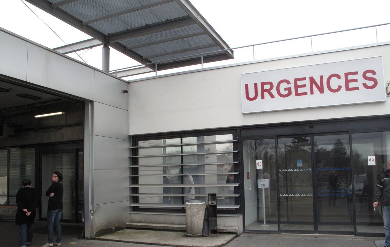 <b>Rambouillet.</b> Un homme de 38 ans a été placé en garde à vue après avoir déposé un de ses amis, sérieusement blessé, à l’hôpital. 