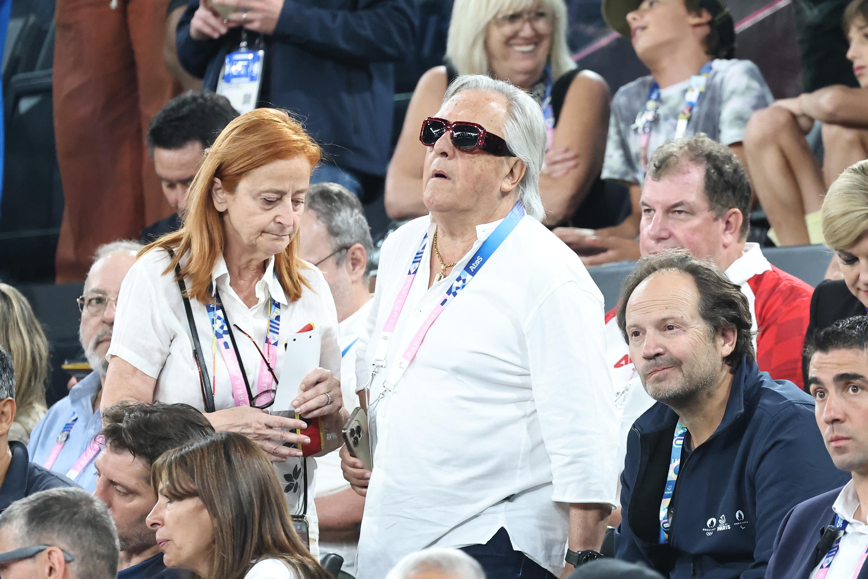 Le chanteur Gilbert Montagné dans les tribunes de l'Arena Bercy pour la finale du tournoi olympique masculin de basket. LP/Fred Dugit