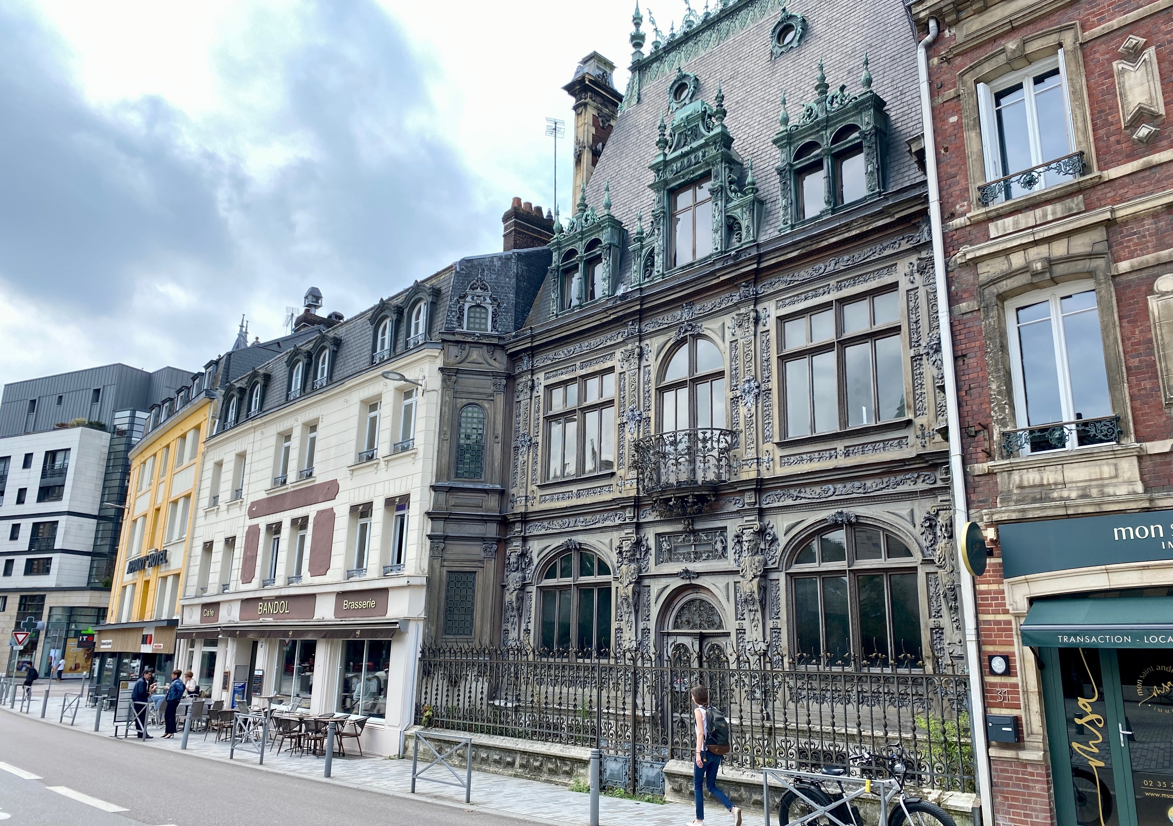 La maison Marrou, avec sa façade spectaculaire et son rez-de-chaussée de la fin du XIXe siècle préservé, fait partie du patrimoine de Rouen. LP/Laurent Derouet