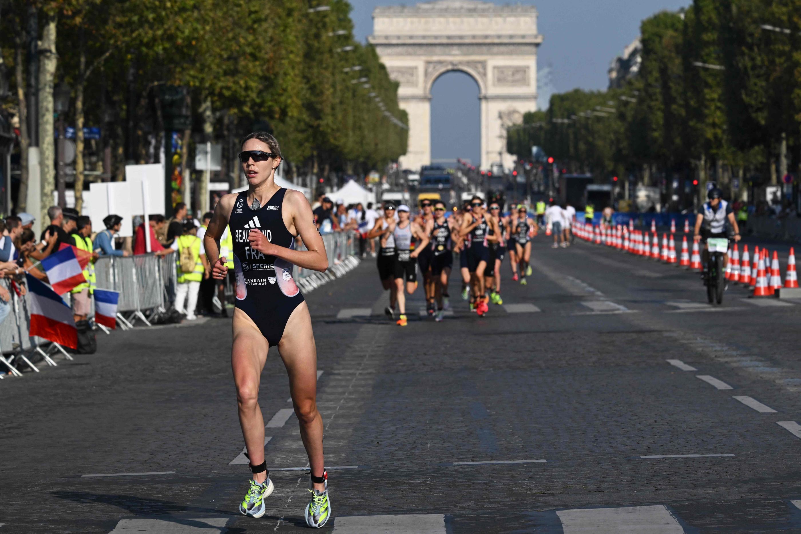 Cassandre Beaugrand a été aux avant-postes tout au long de la course. Elle termine deuxième et décroche son billet pour les Jeux olympiques. Bertrand GUAY/POOL/AFP