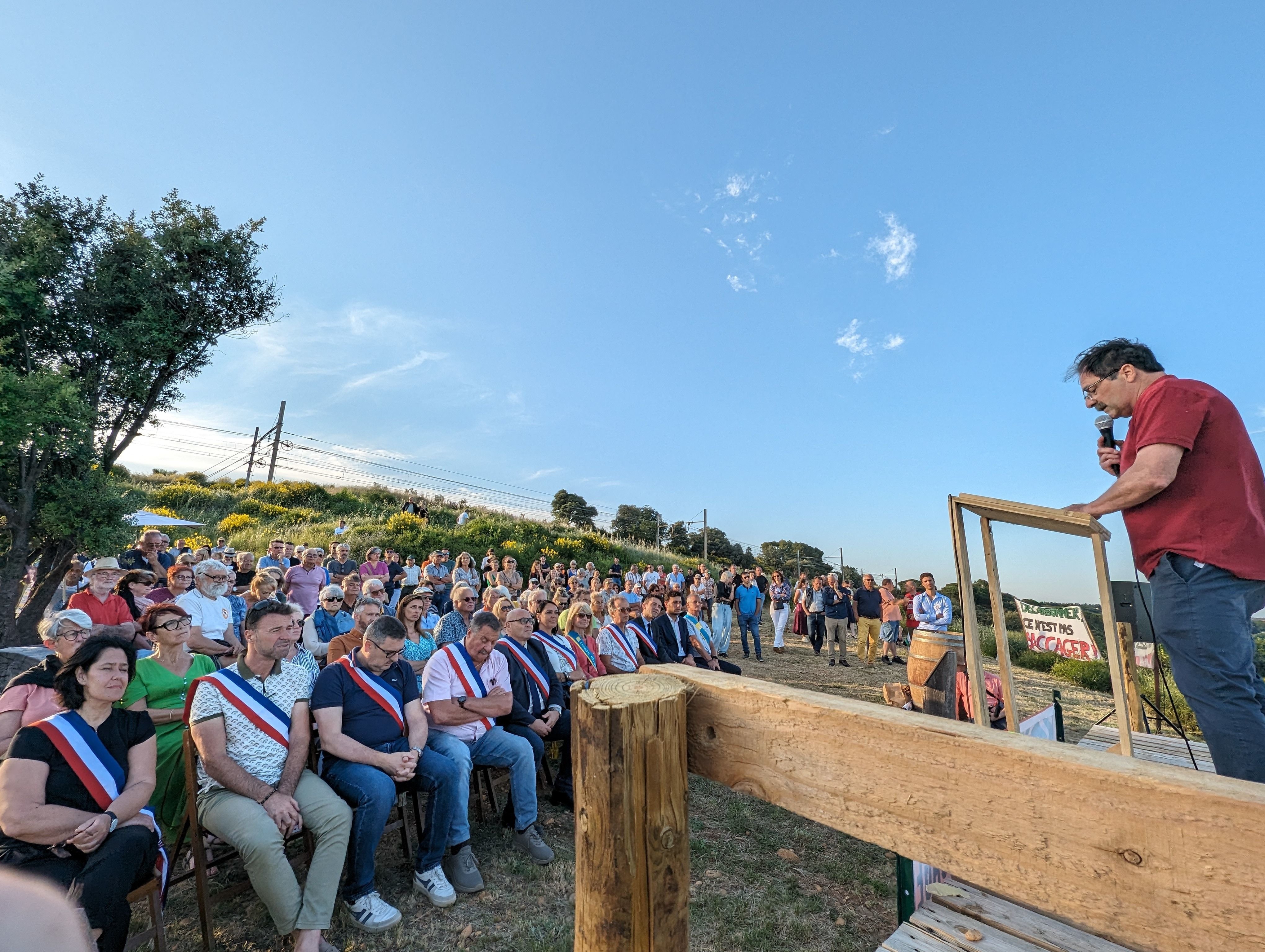 Après Beaucaire, l’Association pour la sauvegarde de la Terre d’Argence donne rendez-vous le 19 juin à la salle des fêtes d’Arles devant un parterre d’experts «pour expliquer les alternatives possibles». LP/Nelly Barbé