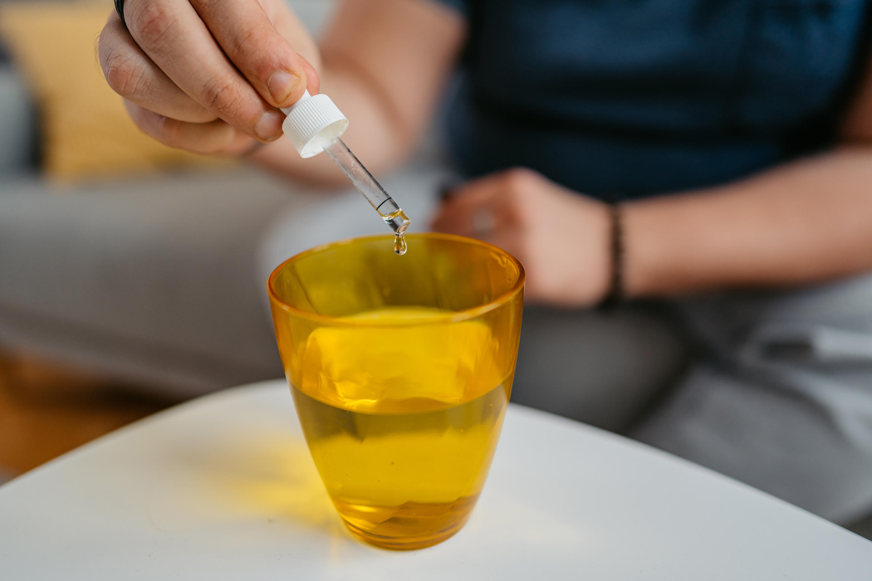 Marie (dont le prénom a été modifié) a été droguée à son insu par son conjoint pendant au moins trois ans. (Illustration). Istock/urbazon