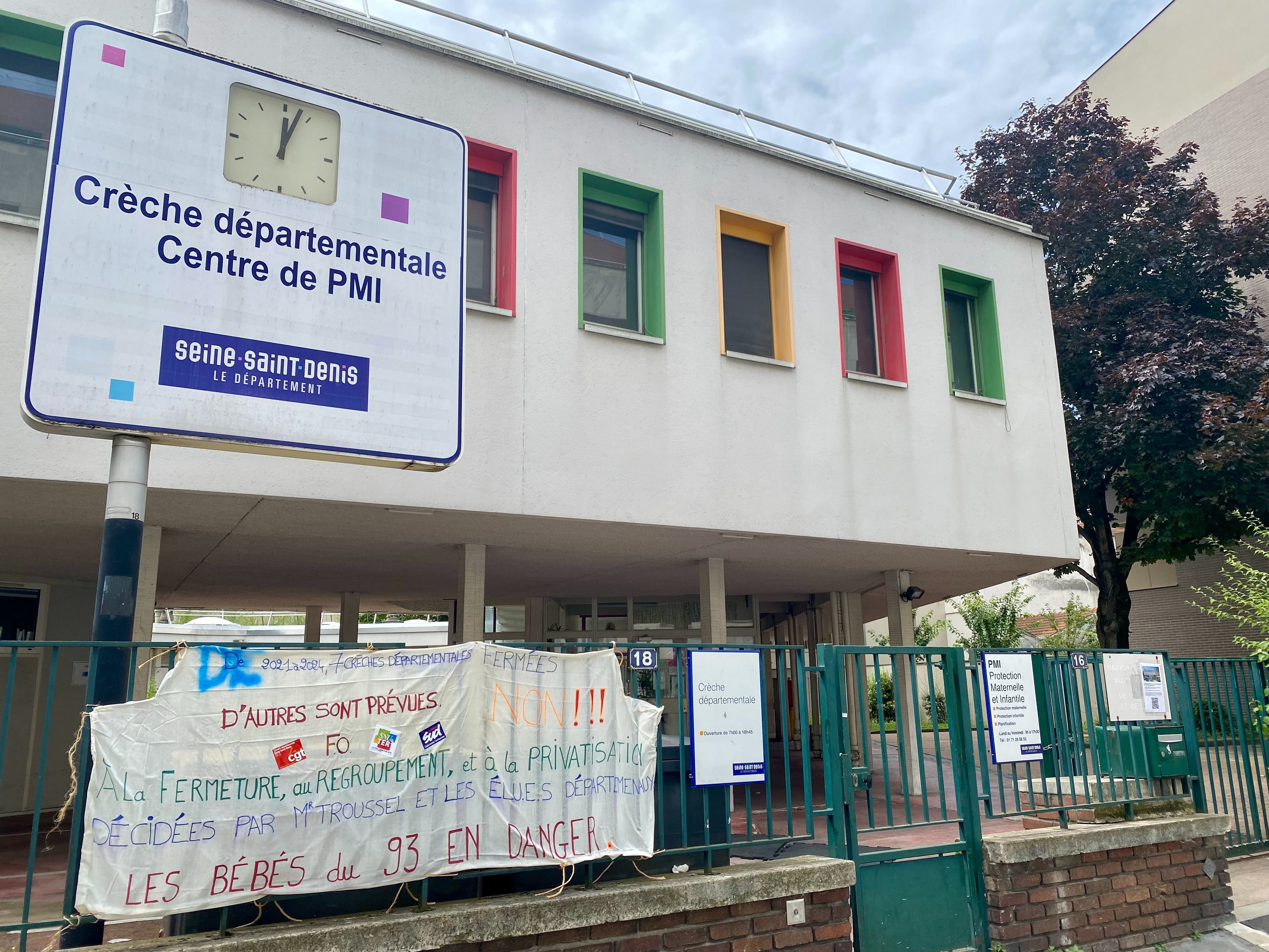 Aubervilliers (Seine-Saint-Denis), le 6 juillet. La crèche Yvette-Lundy a été fermée le vendredi 5 juillet. Plus de 600 personnes ont signé la pétition la dénonçant. LP/Hélène Haus