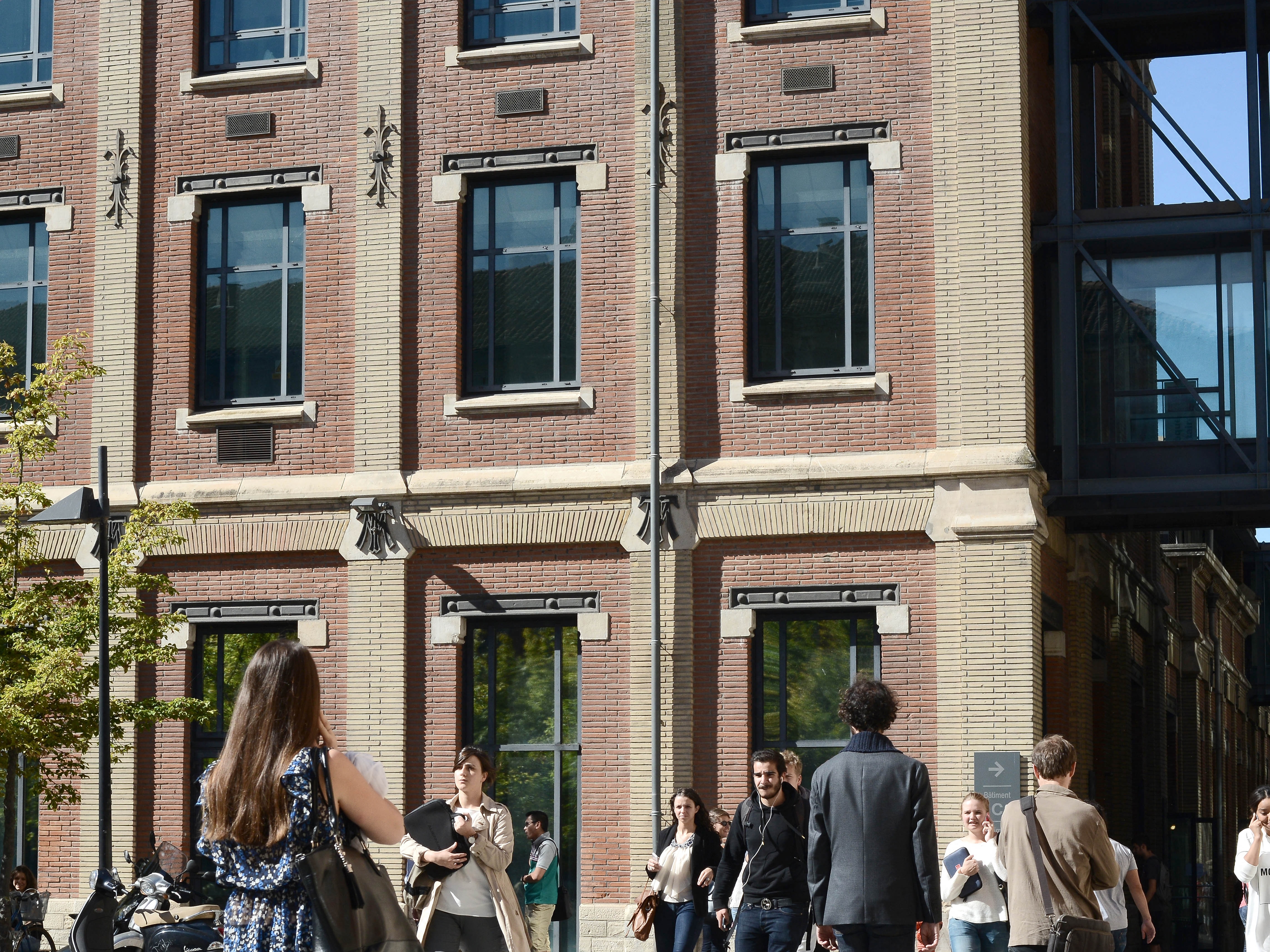 Un enseignant contractuel de la Toulouse School of Economics (TSE) a été suspendu pour une durée de quatre mois mercredi. AFP Photo /Remy Gabalda.